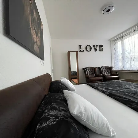 Apartment 5 Bedroom In Center Perfect For Groups And Families *